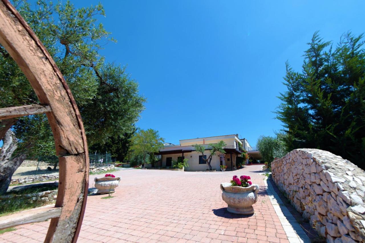 Agriturismo Le Matinelle Матера Экстерьер фото